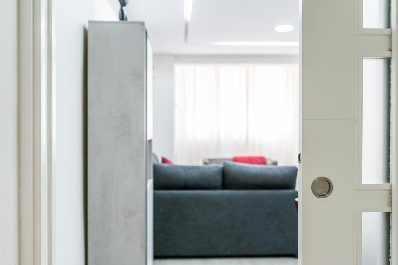 Moderno Apartamento Centro กรานาดา ภายนอก รูปภาพ