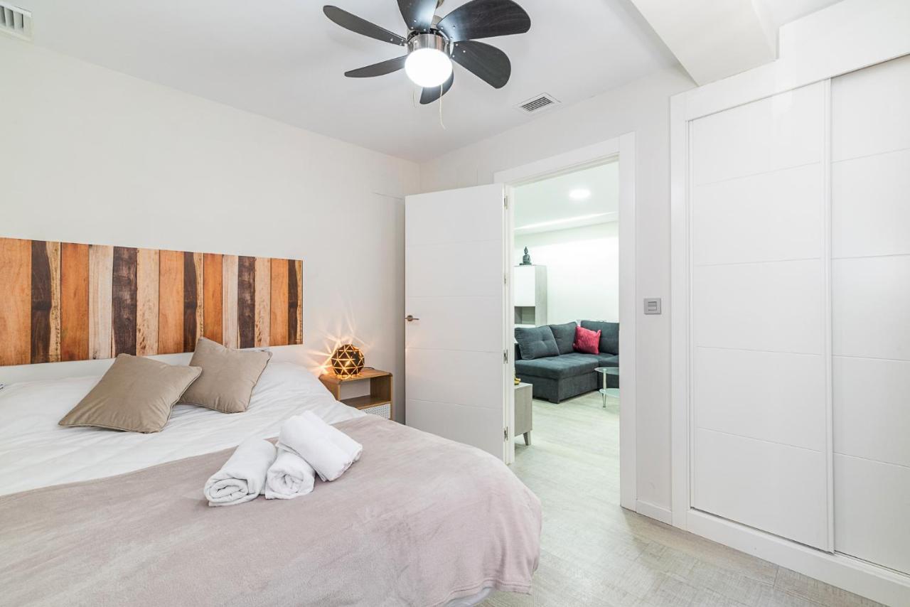 Moderno Apartamento Centro กรานาดา ภายนอก รูปภาพ