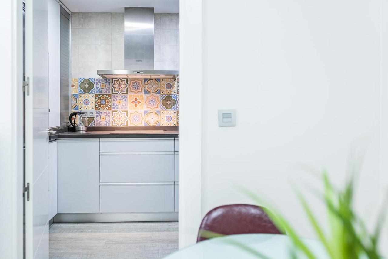 Moderno Apartamento Centro กรานาดา ภายนอก รูปภาพ