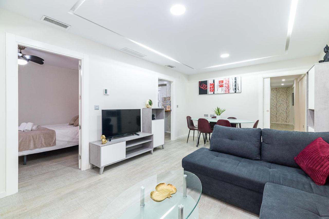 Moderno Apartamento Centro กรานาดา ภายนอก รูปภาพ