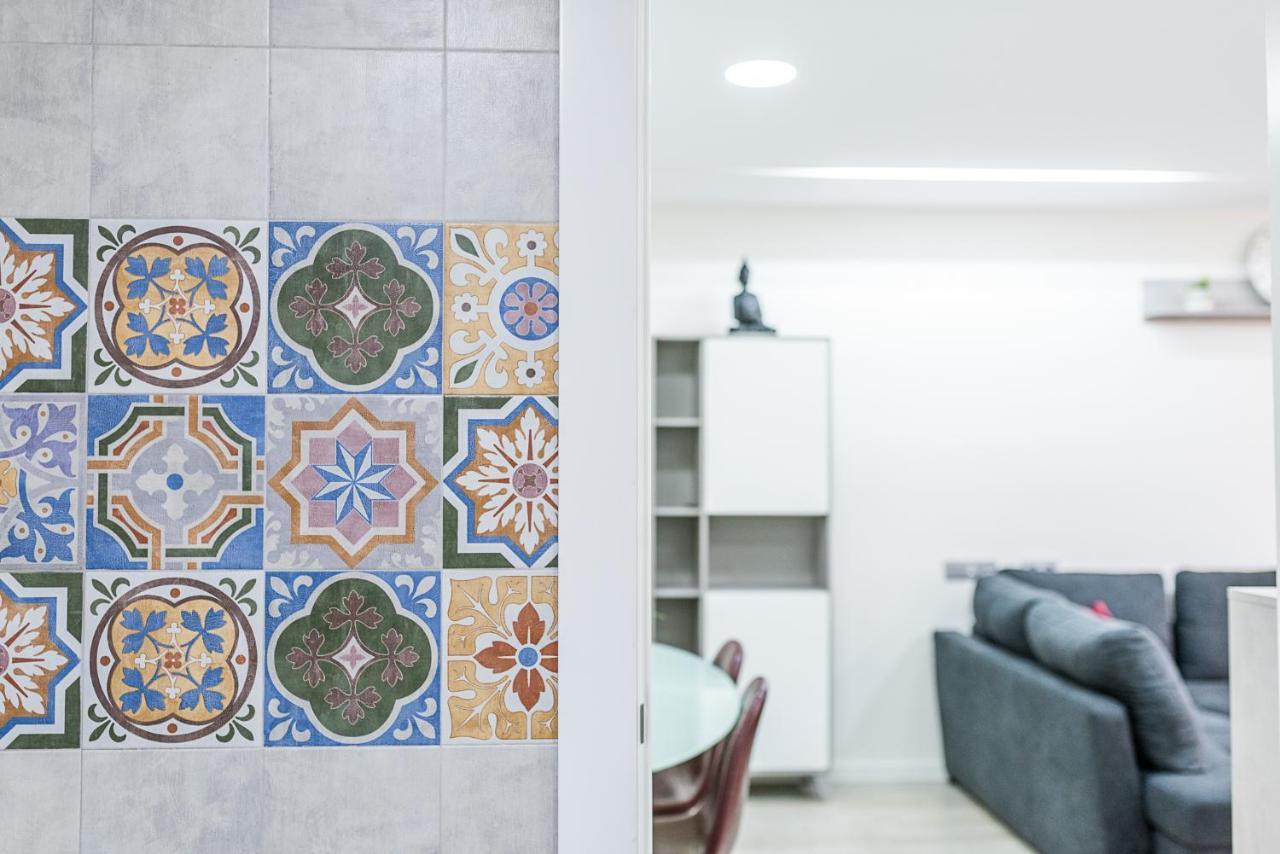 Moderno Apartamento Centro กรานาดา ภายนอก รูปภาพ