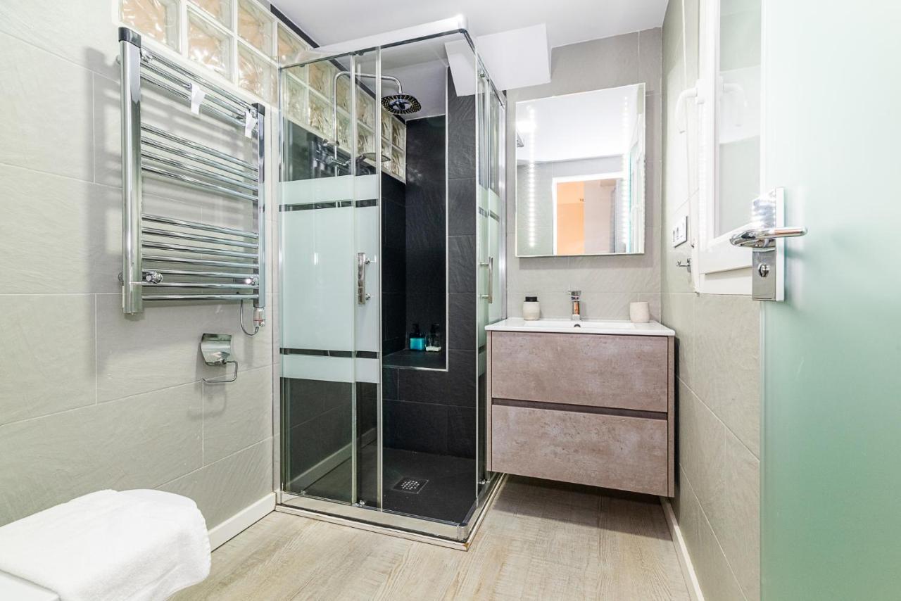 Moderno Apartamento Centro กรานาดา ภายนอก รูปภาพ
